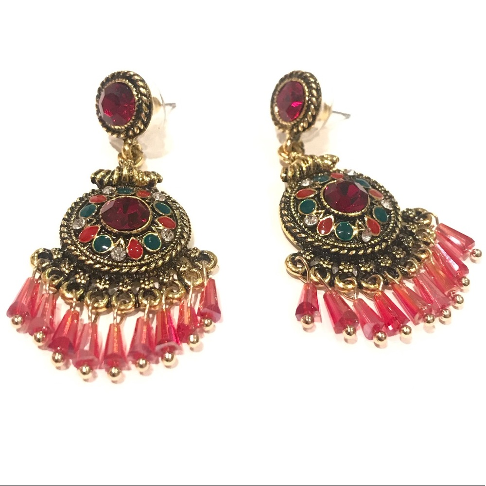 Stylish red & green dangling earrings